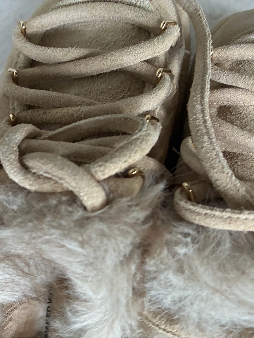 Naked Wolfe Harlow Shearling Mules preowned. Size 7 retail $250.00 - Picture 5 of 13